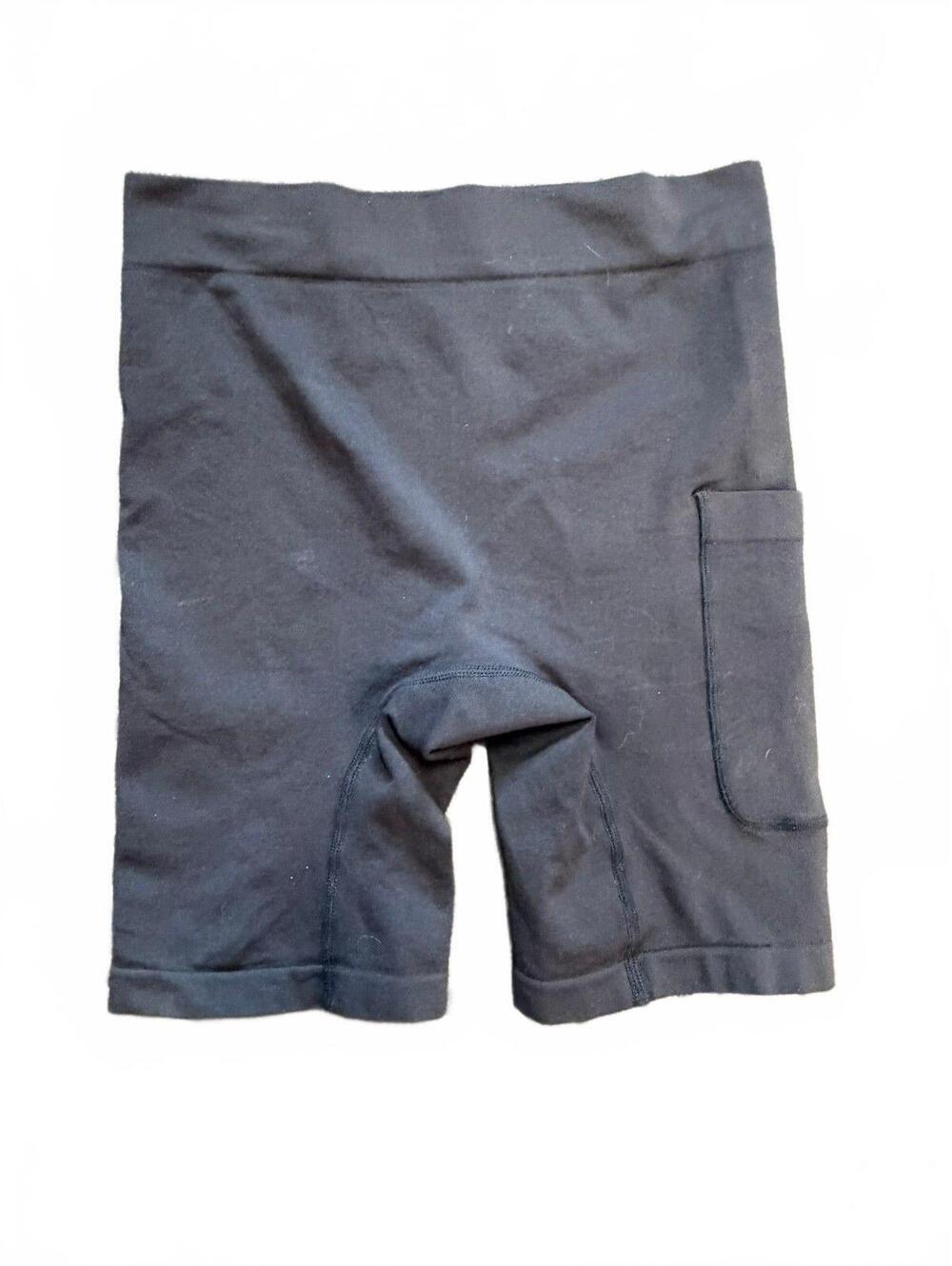 EUC Thigh Society The Cargo Anti-Chafing Shorts Black 5 in XS/S